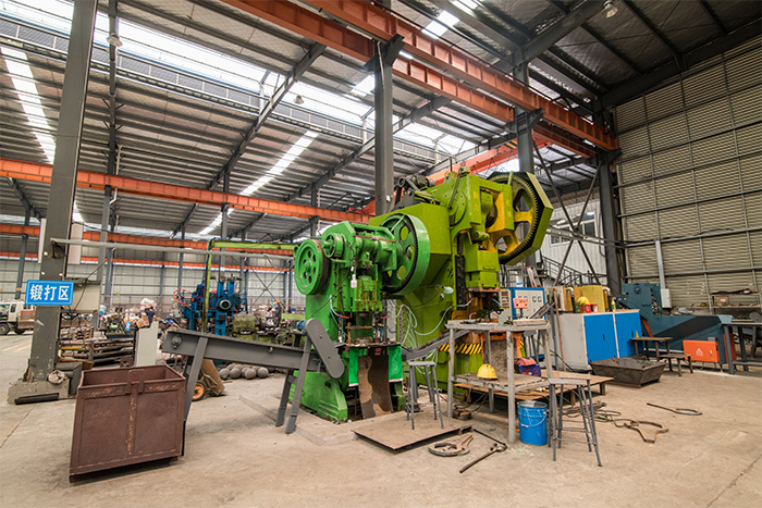 滕州网架配件-锥头加工车间